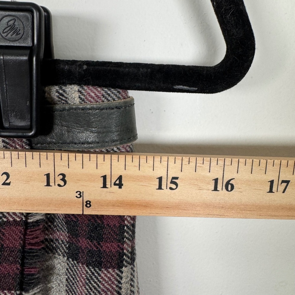 Vintage Pure New Wool Plaid Kilt Skirt Grey Burgundy Made in UK Adjustable 28-30 - Picture 5 of 6
